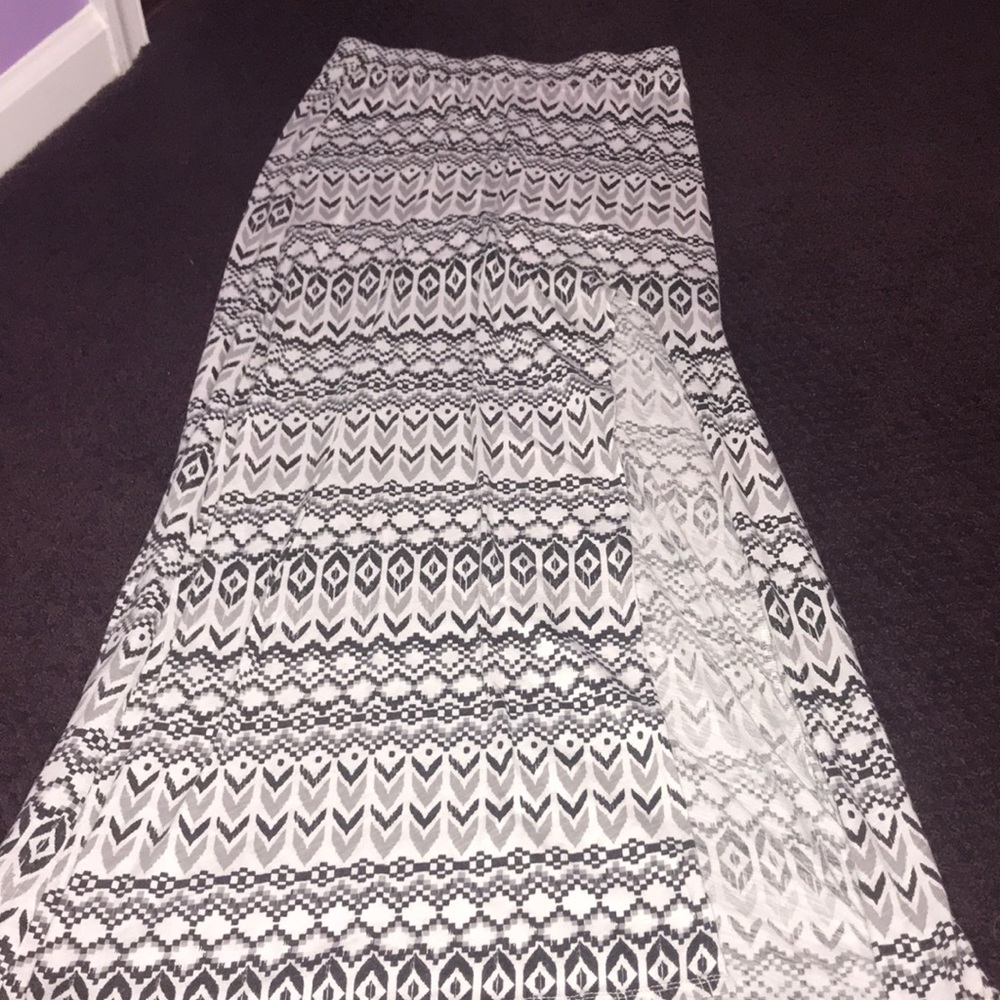 AE Skirt